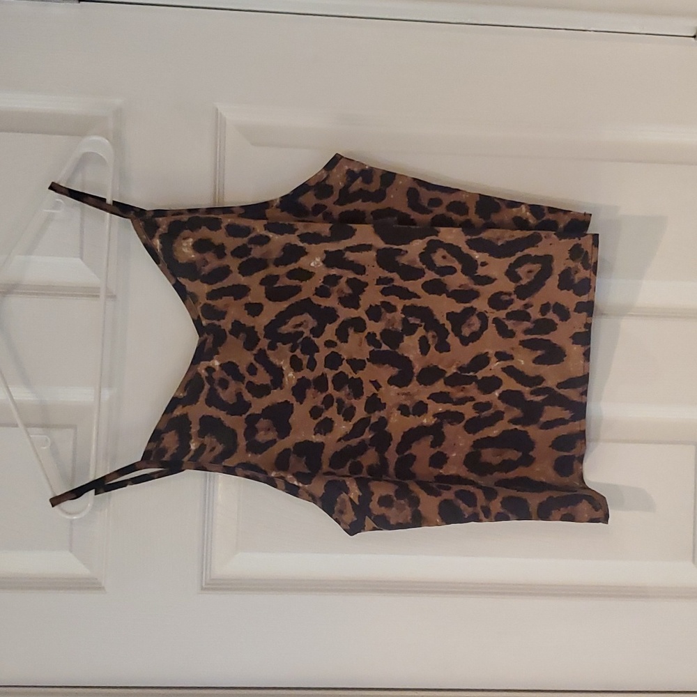 YOINS leapord tank
